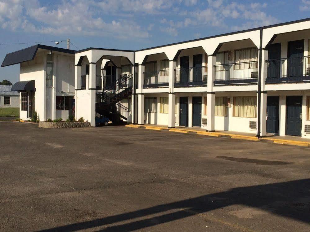 Hutchinson Inn Eksteriør bilde