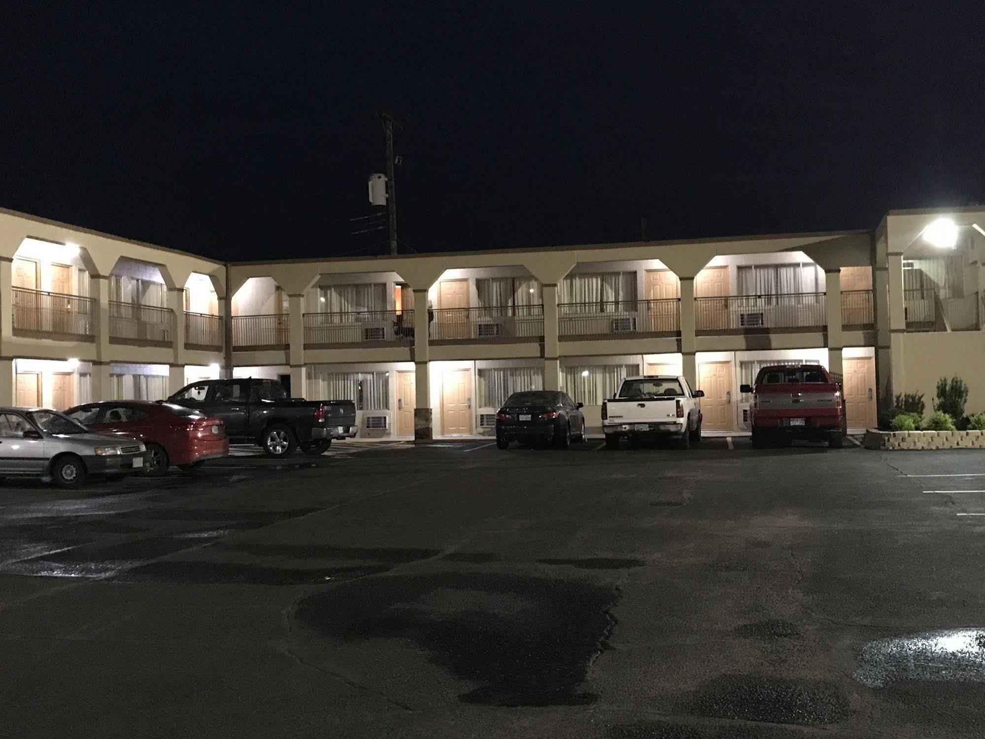 Hutchinson Inn Eksteriør bilde